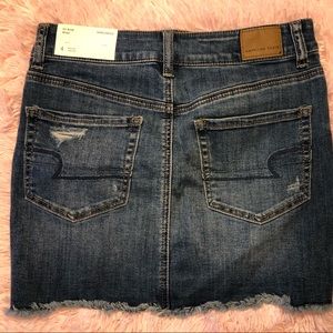NWT American Eagle Super Stretch Hi-Rise Mini Skirt medium wash stone Size 4